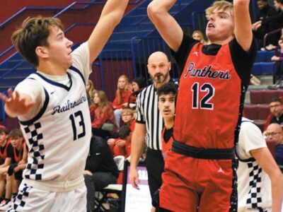 Panthers cagers level Garrett, season record